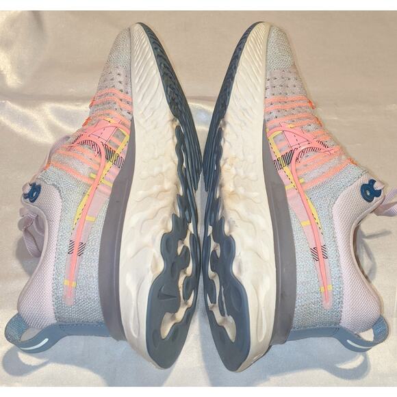 Nike Womens React Infinity Run Flyknit 2 Premium Pink Foam Blue Tint Size 9.5 - Picture 5 of 10